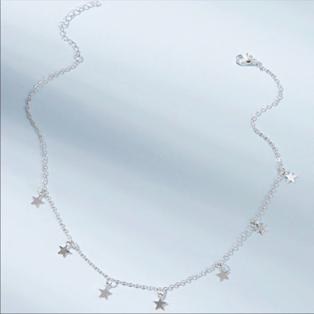 ONE LEFT!! Silver Dangle Star Chocker Necklace - Picture 4 of 4
